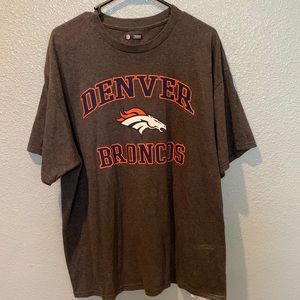 Denver broncos gray shirt, good used condition, barely worn
